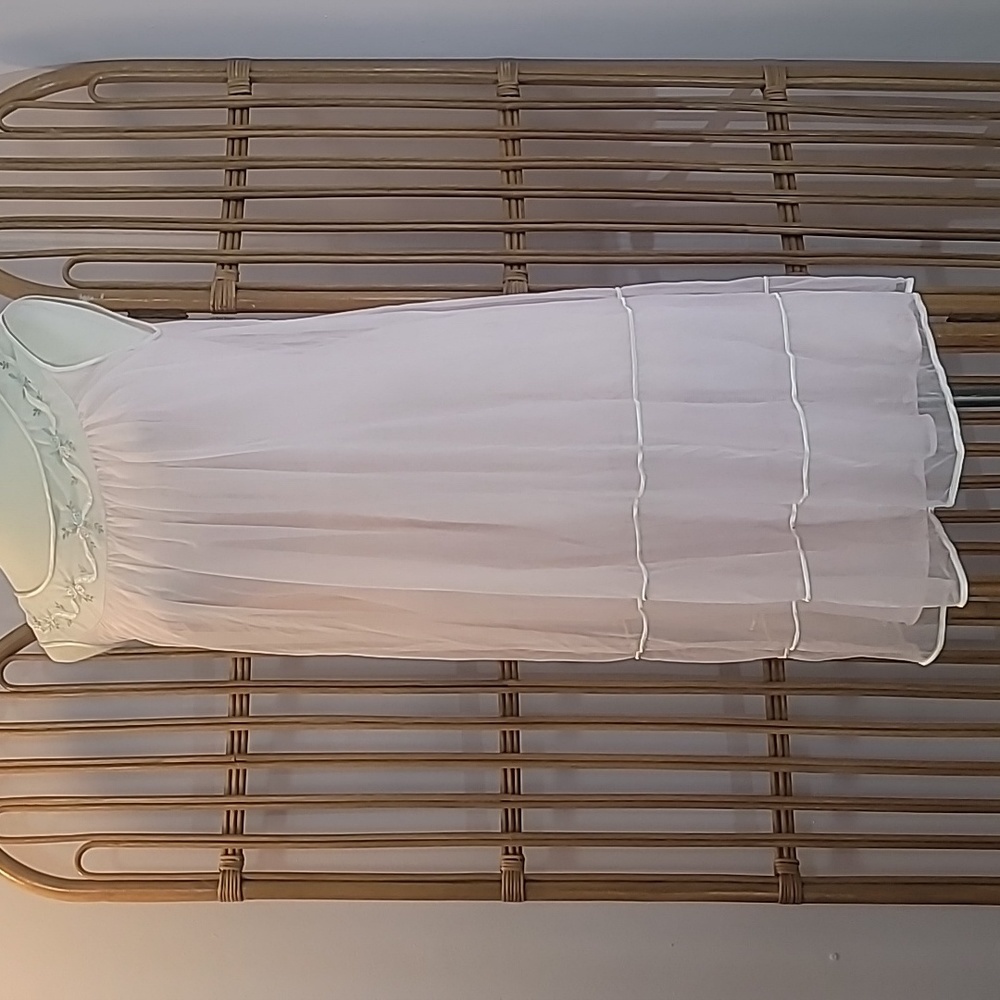 Vintage Hollywood Vassarette pink sheer nylon size small nightgown barbiecore